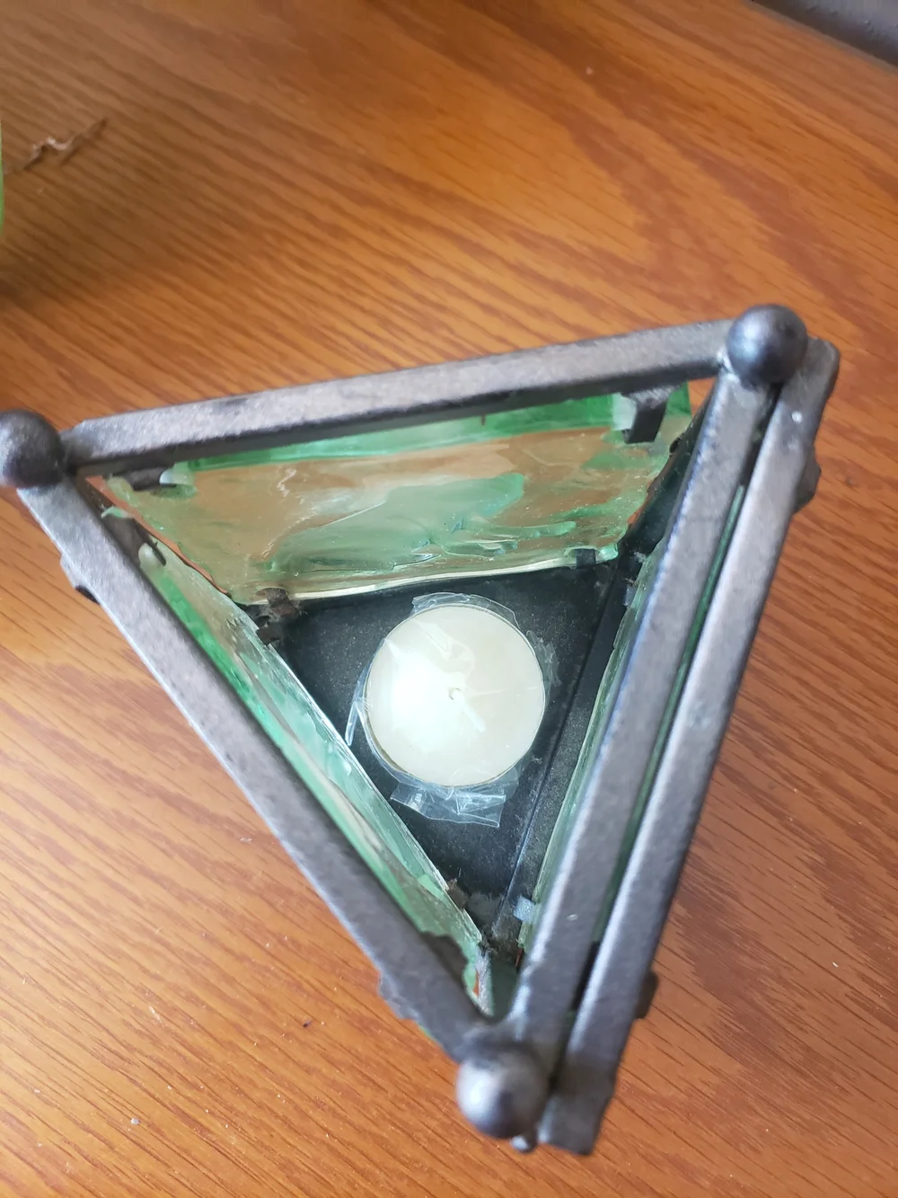 Green Frog Glass Tealight Candle Holder with Iron Frame